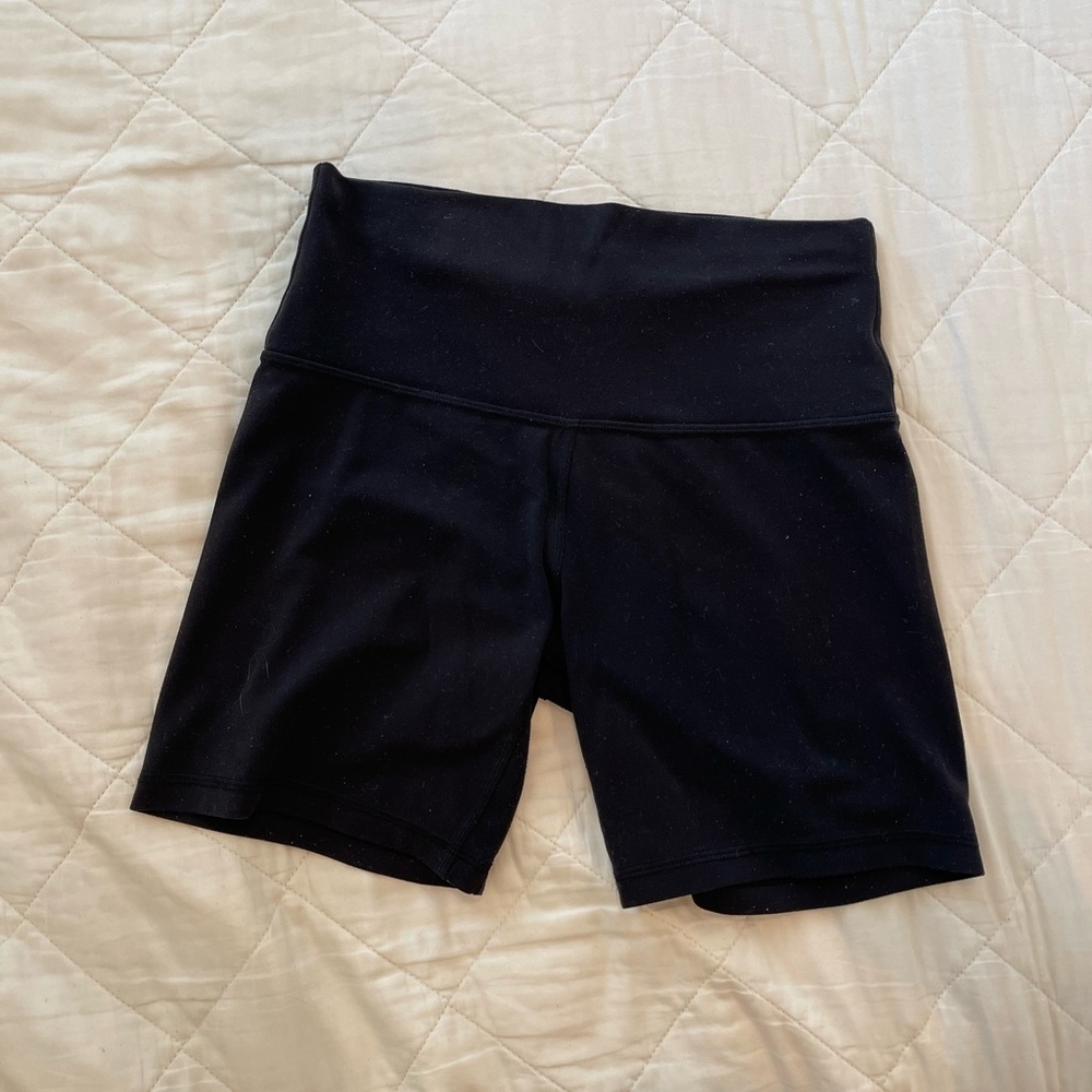 lululemon Align™ High-Rise Short 6"- size 6